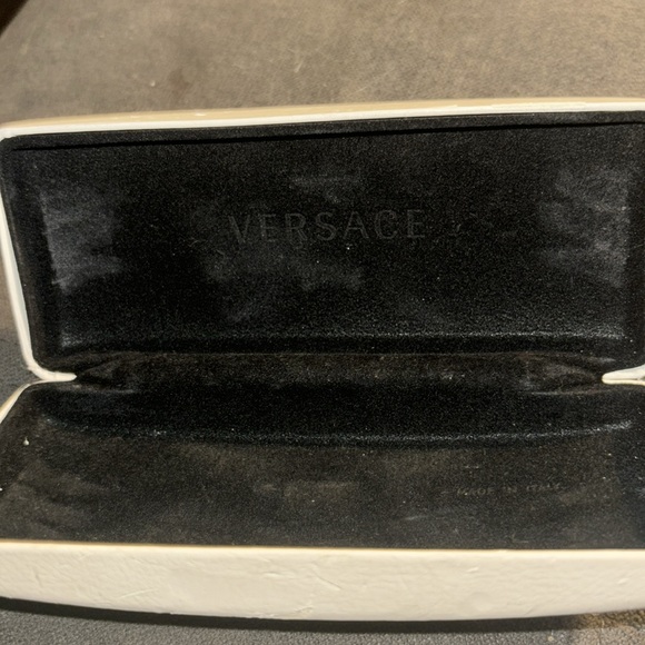 Versace Sunglasses Case Well Used Bundle item only - Picture 5 of 5
